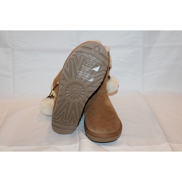 UGG IRINA STAR CHARM CHESTNUT TOSCANA POM POM BOOTS NIB - Picture 8 of 8